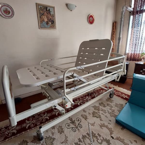 تصویر 1 از قیمت تخت بیمارستانی برقی + خرید باور نکردنی